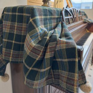 Heavy‑weight british piano dust cover, dark‑green tartan fabric top protector