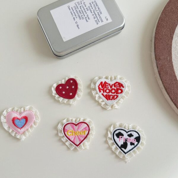 assorted heart shaped cute lace applique fabric patches for DIY craft
