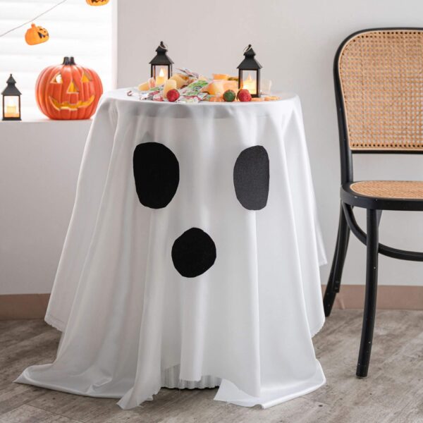 Halloween Ghost Face Round Tablecloth, white polyester table cover with printed ghost face for Halloween party decor